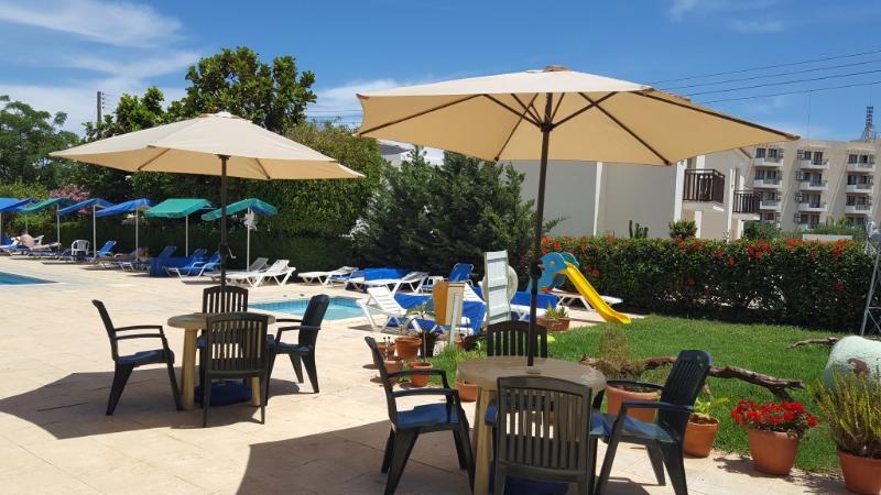 Mandalena Hotel Apartments プロタラス エクステリア 写真