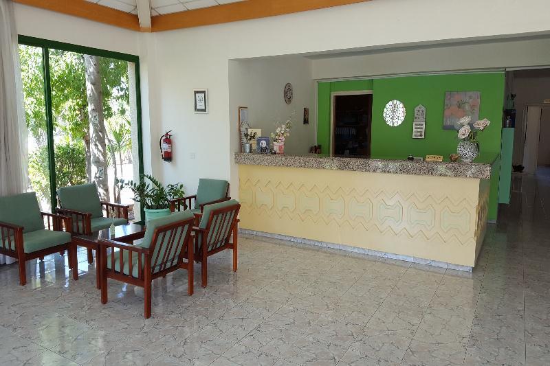 Mandalena Hotel Apartments プロタラス エクステリア 写真