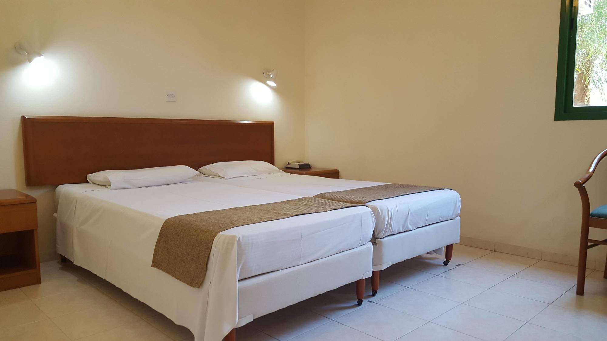 Mandalena Hotel Apartments プロタラス エクステリア 写真