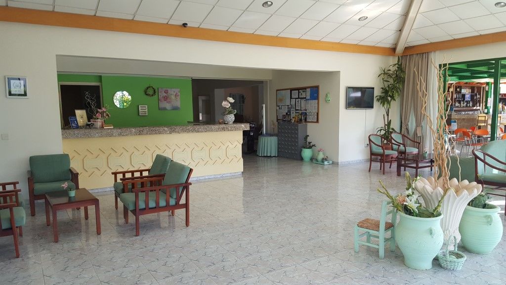 Mandalena Hotel Apartments プロタラス エクステリア 写真